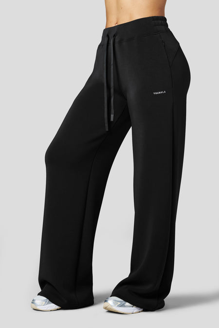 W2273 - Scuba Straight Joggers - Black
