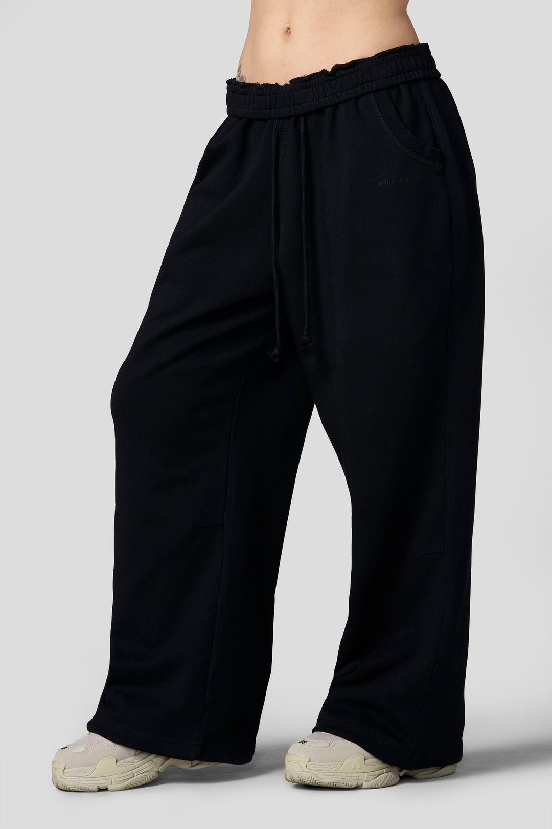W2296 - Super Baggy Sweats - Black